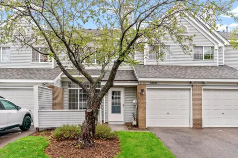 526 Lovell Ave #2, Roseville, MN 55113