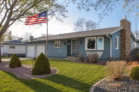 100 4th Ave SW, Plainview, MN 55964