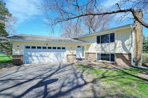 14410 18th Ave N, Plymouth, MN 55447