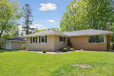 3518 Comet Ln, Minnetonka, MN 55345