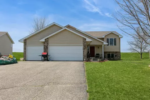 524 Frankfort Way, Waverly, MN 55390