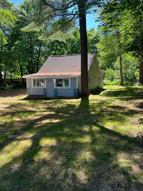 243 Elm Rd, East Bethel, MN 55092