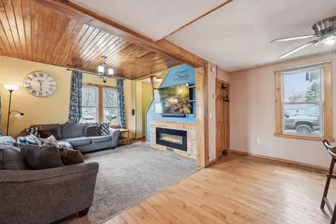 Living - 305 3rd Ave SE, Milaca, MN 56353 photo 3 of 6