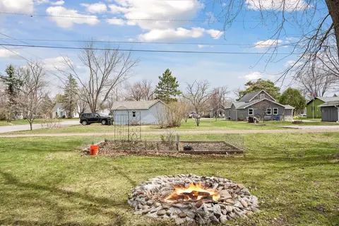 Exterior - 305 3rd Ave SE, Milaca, MN 56353 photo 12 of 12