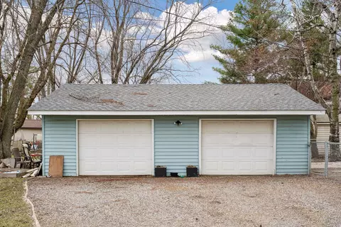 Exterior - 305 3rd Ave SE, Milaca, MN 56353 photo 11 of 12