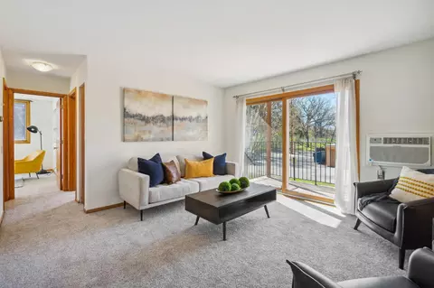 9141 Highway 55 #202, Golden Valley, MN 55427