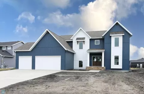 6187 49th Ave S, Fargo, ND 58104