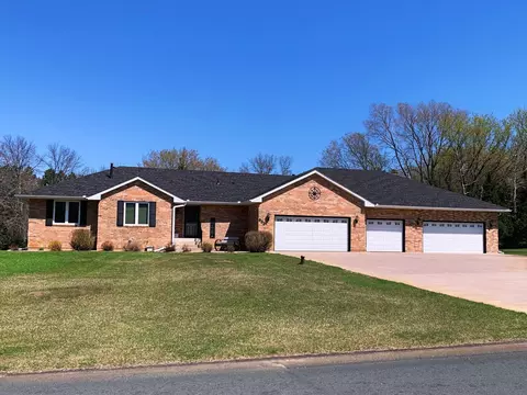 933 150th Ave NE, Ham Lake, MN 55304