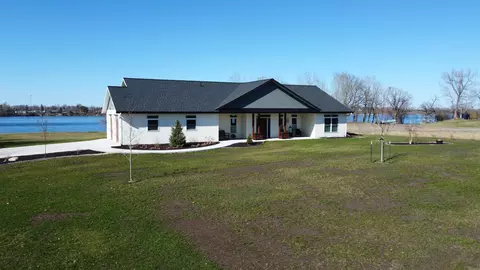121 Lynn Rd, Ottertail, MN 56571 photo 3