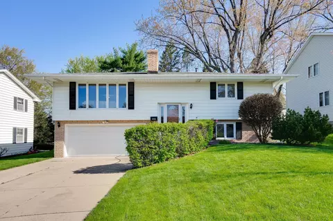 3105 Townview Ave NE, Saint Anthony, MN 55418