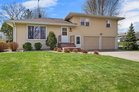 3309 Wren Ln, Eagan, MN 55121