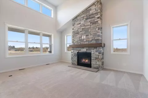 Living - 2124 21st Ave, Baldwin, WI 54002 photo 3 of 7
