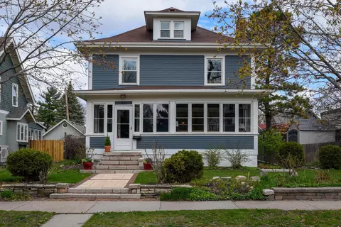 1671 Berkeley Ave, Saint Paul, MN 55105