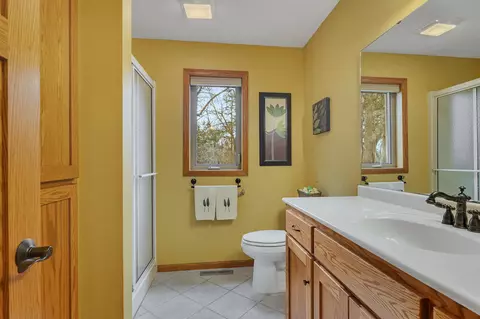 Bath - 21173 Westbrook Dr, Cold Spring, MN 56320 photo 3 of 4