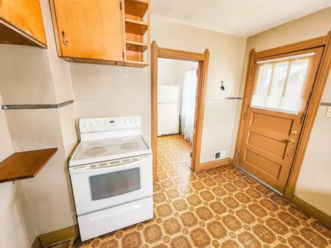 645 E James St, Ely, MN 55731 photo 9