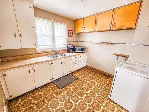 645 E James St, Ely, MN 55731 photo 8