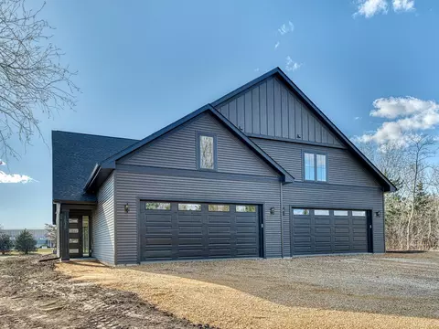 1535 Namekagon St, Hudson, WI 54016