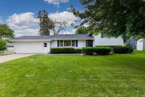 5024 Clover Rdg, Edina, MN 55436