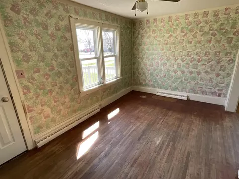 706 8th St SE, Austin, MN 55912 photo 2