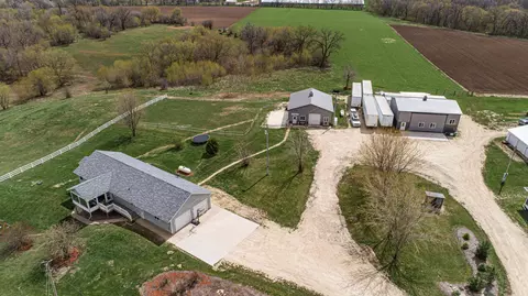 15027 Sandstone Dr, Utica, MN 55979