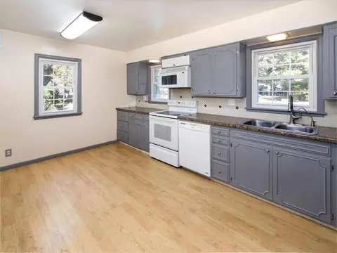 210 Wabasha St, Saint Peter, MN 56082 photo 7