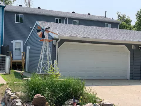 1425 11 St W, West Fargo, ND 58078