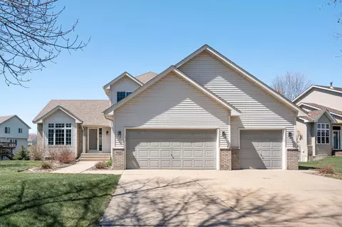 15532 Crane St NW, Andover, MN 55304
