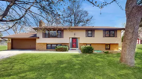 65 17th Ave SW, New Brighton, MN 55112