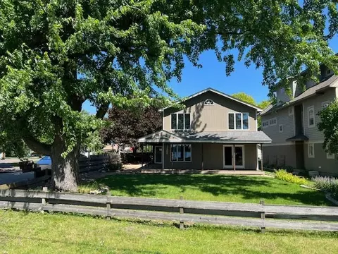 3498 N Shore Dr, Wayzata, MN 55391