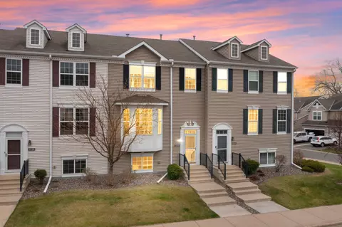 5535 Elm Grove Cir, New Hope, MN 55428