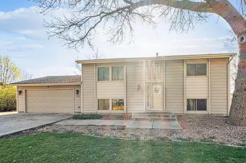 7324 France Ave N, Brooklyn Park, MN 55443