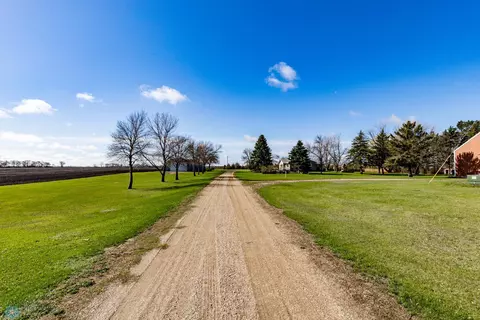 13618 57th St SE, Enderlin, ND 58027 photo 8