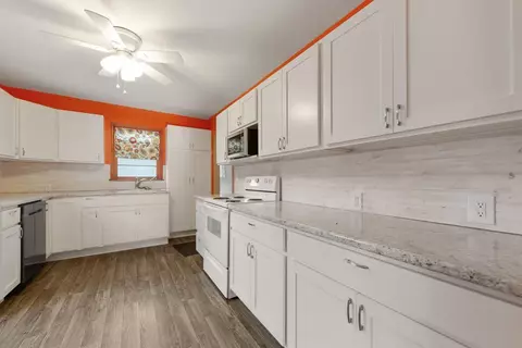 305 7th Ave W, Ellendale, MN 56026 photo 7
