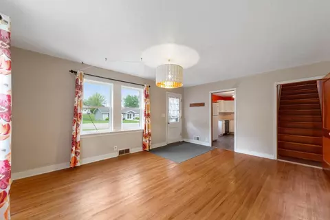 305 7th Ave W, Ellendale, MN 56026 photo 9