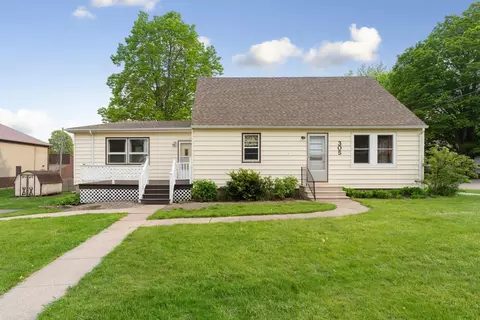 305 7th Ave W, Ellendale, MN 56026 photo 2