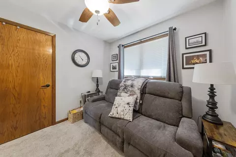1659 Buckingham Path, Faribault, MN 55021 photo 21