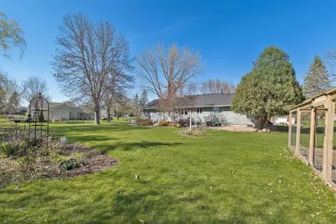 1659 Buckingham Path, Faribault, MN 55021 photo 3