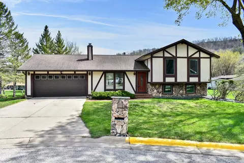 68 Mount Vernon Ct, Winona, MN 55987