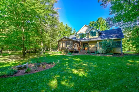 1376 Friar Tuck Ln, Kinnickinnic Twp, WI 54022