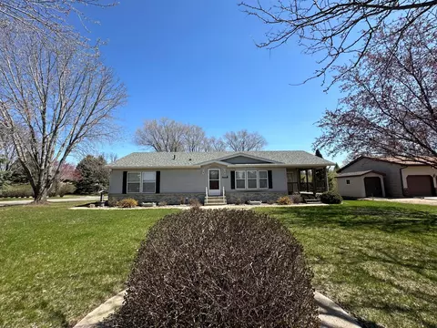 670 N Donnelly Ave, Litchfield, MN 55355