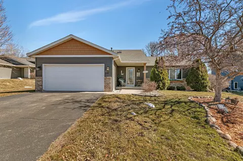 1109 Summit Way, Sauk Rapids, MN 56379