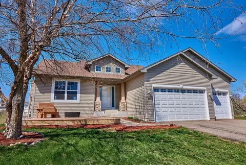 290 Waverland Ct, Waverly, MN 55390