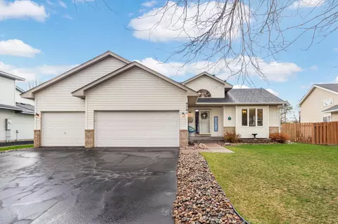 9781 Hamlet Ave S, Cottage Grove, MN 55016