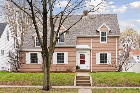 2092 Hartford Ave, Saint Paul, MN 55116
