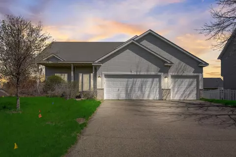 2185 136th St W, Rosemount, MN 55068