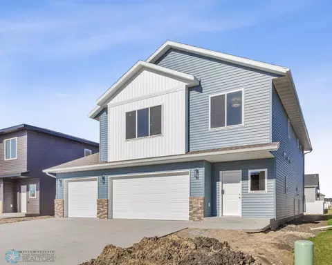 7347 Madelyn Ln S, Fargo, ND 58104