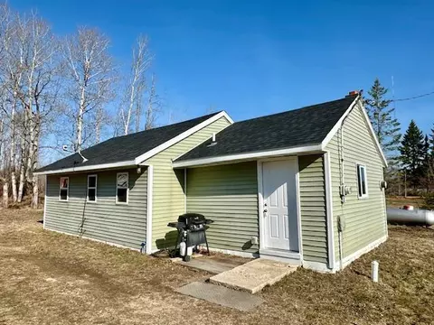 257 Wilderness Ave, Williams, MN 56686
