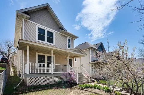 690 Bedford St, Saint Paul, MN 55130