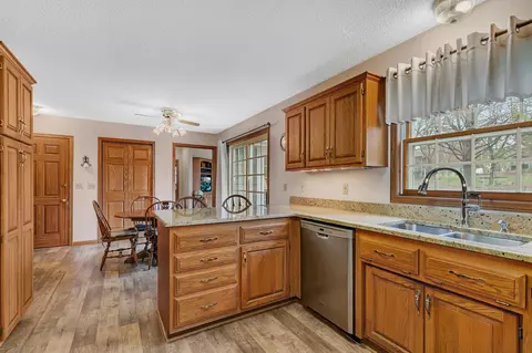 1800 Red Fox Rd, Saint Cloud, MN 56301 photo 4