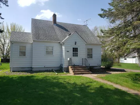 237 4th Ave NE, Cambridge, MN 55008